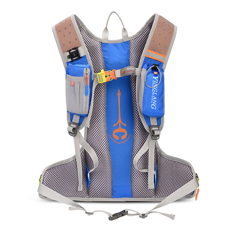 Sporta mugursoma – ultralieka, elpojoša, izturīga; pudeļu kabata; Modelis: 673; Materiāls: Nīlons; Ieklāde: Poliesteris; Pārvadāšanas sistēma: gaisa spilvena plecu siksnas