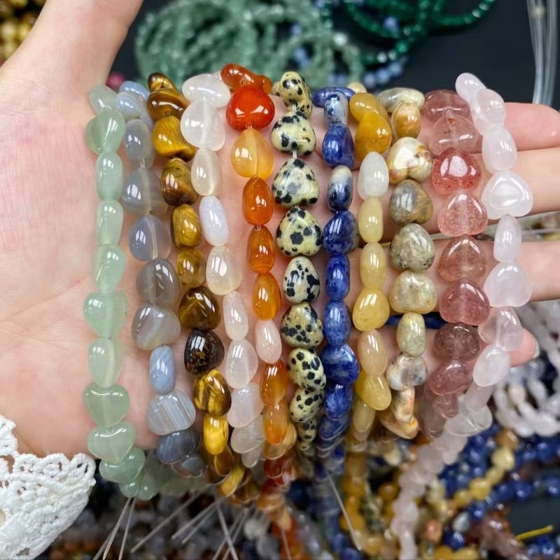 DIY ékszer gyöngyök – természetes kő, szerelem minta, egyenes lyukú gyöngyök, friss és édes stílus