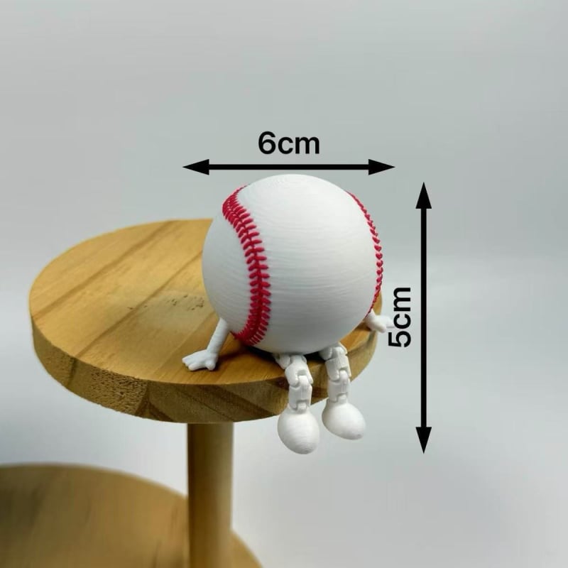 Sėdinti figūrėlė kaip papuošalas su šešiais sportais: futbolas, krepšinis, regbis, golfas, beisbolas, tinklinis • 3D spausdinimas PLA • Šiuolaikinio meno stilius