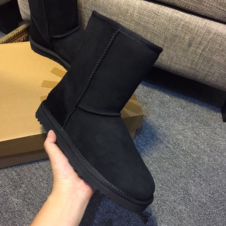 Unisex žieminiai sniego batai, viršutinė dalis – veršienos oda, vidutinio ilgio blauzdos, TPR padas, vidinė pūkų apdaila, dirbtinės vilnos įdėklas