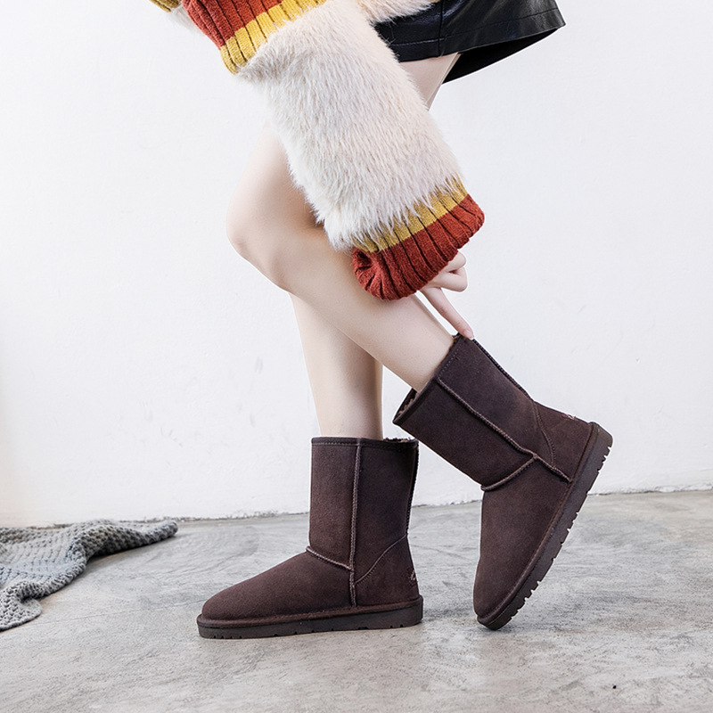 Unisex žieminiai sniego batai, viršutinė dalis – veršienos oda, vidutinio ilgio blauzdos, TPR padas, vidinė pūkų apdaila, dirbtinės vilnos įdėklas