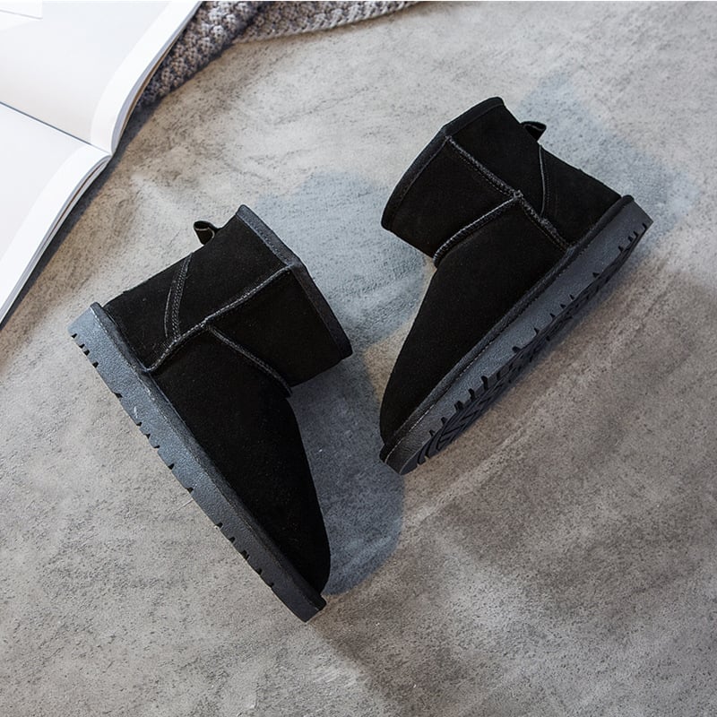 Unisex žieminiai sniego batai, viršutinė dalis – veršienos oda, vidutinio ilgio blauzdos, TPR padas, vidinė pūkų apdaila, dirbtinės vilnos įdėklas