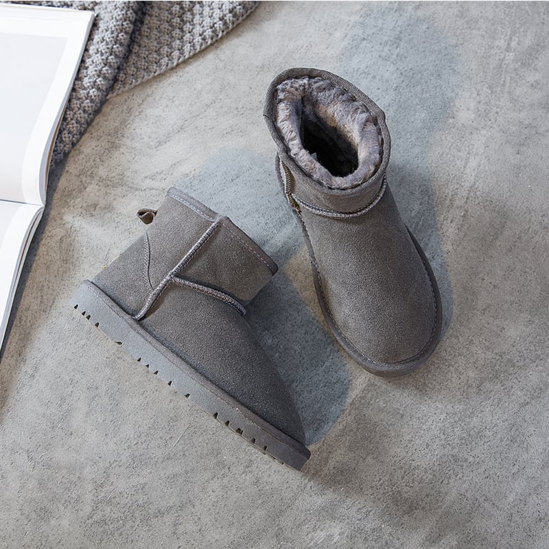 Unisex žieminiai sniego batai, viršutinė dalis – veršienos oda, vidutinio ilgio blauzdos, TPR padas, vidinė pūkų apdaila, dirbtinės vilnos įdėklas