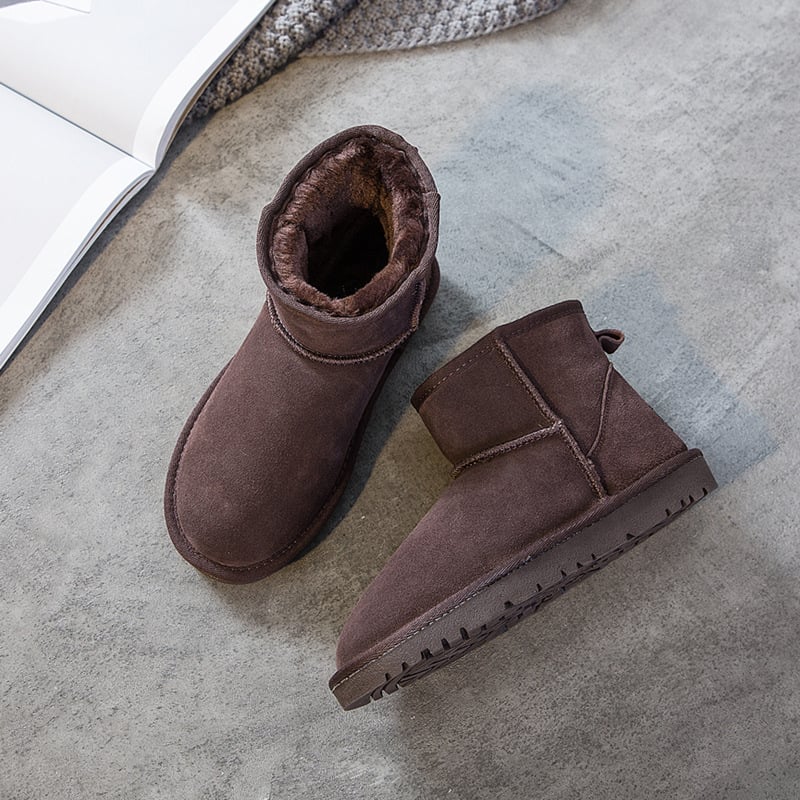 Unisex žieminiai sniego batai, viršutinė dalis – veršienos oda, vidutinio ilgio blauzdos, TPR padas, vidinė pūkų apdaila, dirbtinės vilnos įdėklas