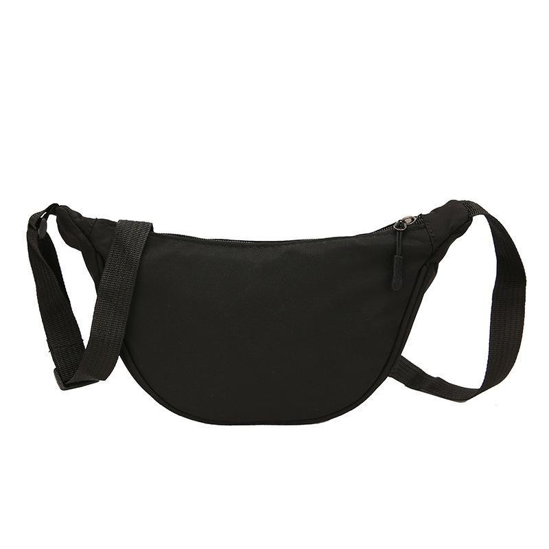 Ženska crossbody torbica od pletenog materijala, mala kvadratna torba, vodoravni oblik, zatvarač, poliester podstava