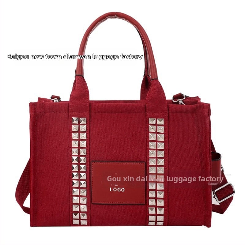 PU tote táska – cipzár, vászon bélés, vízszintes négyzet alak, mobiltelefon zseb, egy vállpánt