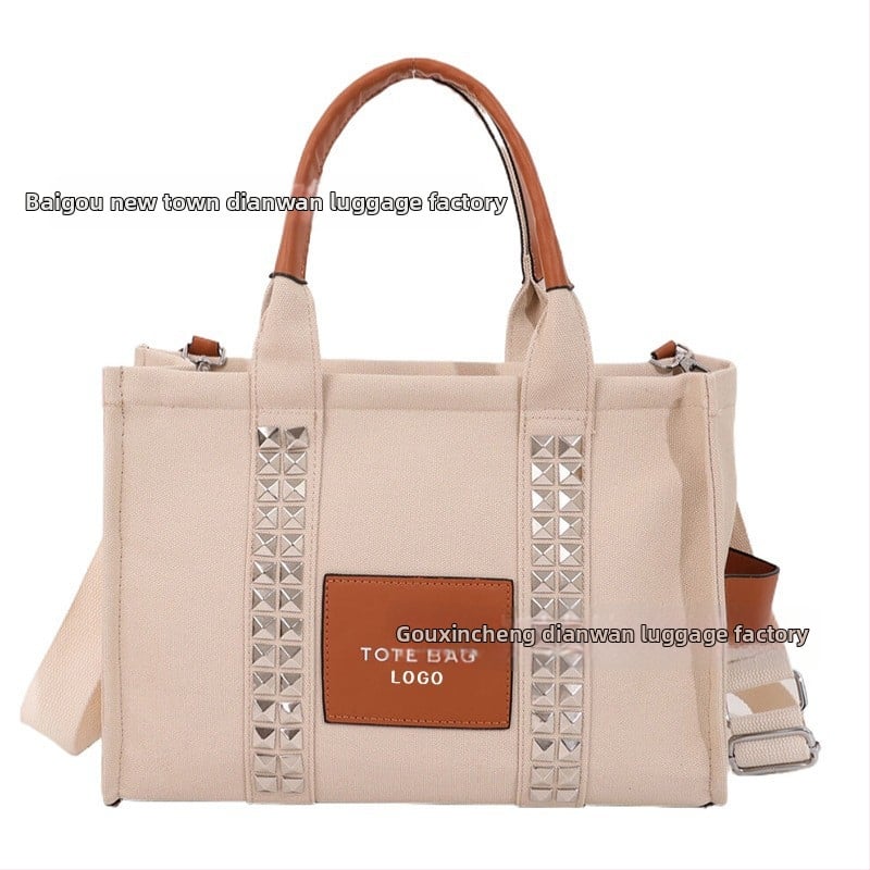 PU tote táska – cipzár, vászon bélés, vízszintes négyzet alak, mobiltelefon zseb, egy vállpánt