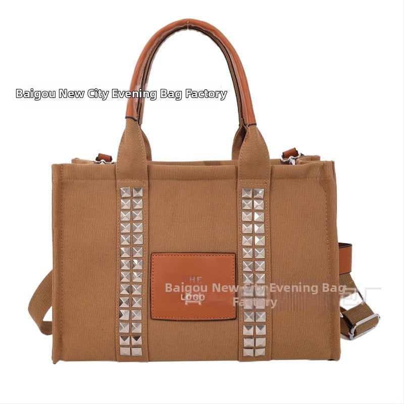 PU tote táska – cipzár, vászon bélés, vízszintes négyzet alak, mobiltelefon zseb, egy vállpánt