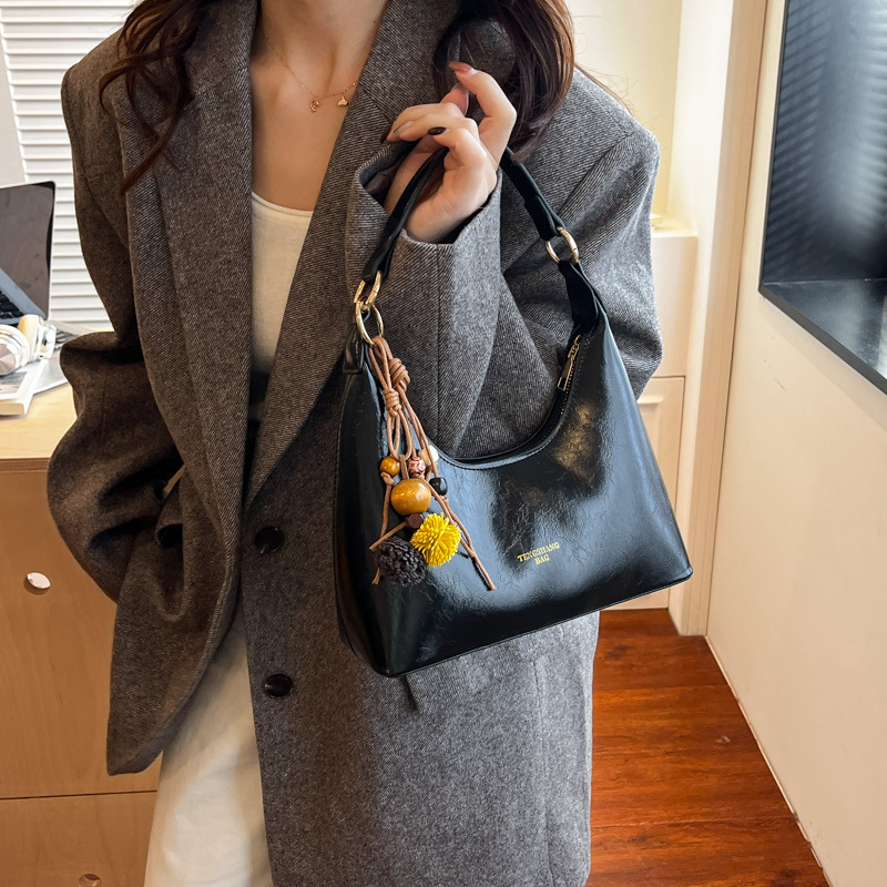 Sieviešu dumpling stila soma, PU materiāls, ielu stils, poliestera iekšējā odere, rāvējslēdzējs