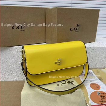 PU maza kvadrātveida soma, ielu stils, horizontāla forma, vāka aizvērums