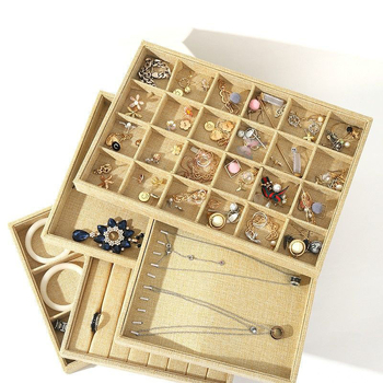 Gredzenu un juvelierizstrādājumu demonstrēšanas paliktnis — ABS materiāls, samta iekšējā apdare, viens līmenis, augstas klases dizains, šuvju izstrāde