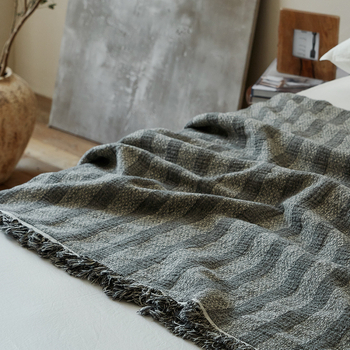 Плед за диван в ретро стил вайби-саби, памучно–ленен микс с жакардови пискюли, геометричен модел, 1000 г, за декорация на дивана и около краищата на леглото (пролет–есен)