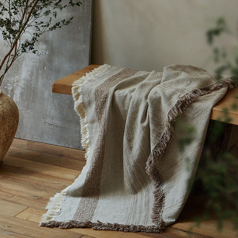 Плед за диван в ретро стил вайби-саби, памучно–ленен микс с жакардови пискюли, геометричен модел, 1000 г, за декорация на дивана и около краищата на леглото (пролет–есен)