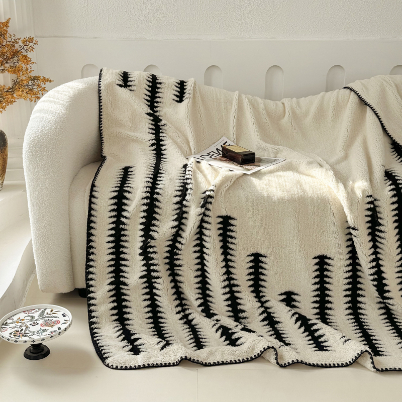 Одеяло от коралов флийс, геометричен модел, за зимно ползване, тегло 1000 г, свиване 2–5%