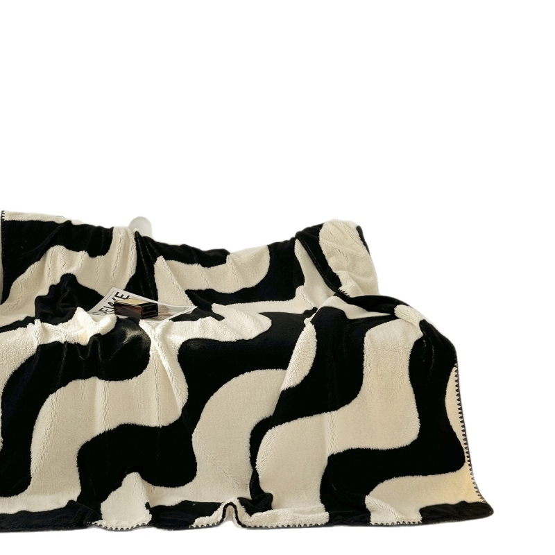 Одеяло от коралов флийс, геометричен модел, за зимно ползване, тегло 1000 г, свиване 2–5%