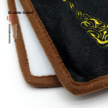 Viengabala rotaslietu demonstrācijas audums, plakanā stila, flaneles un citi materiāli, šuvju salikšana, pavasaris 2023