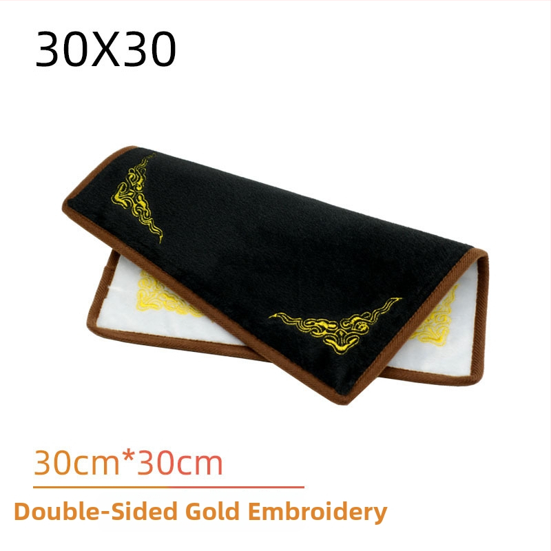 Viengabala rotaslietu demonstrācijas audums, plakanā stila, flaneles un citi materiāli, šuvju salikšana, pavasaris 2023