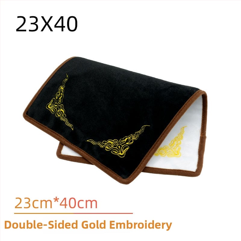 Viengabala rotaslietu demonstrācijas audums, plakanā stila, flaneles un citi materiāli, šuvju salikšana, pavasaris 2023