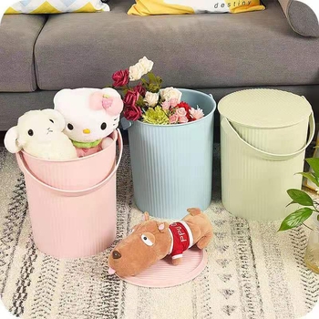 Plastikust ämber-stool kaasiga – PP materjal, Fat Boy bränd, vannitoa hoiustamine, igapäevaseks kasutamiseks