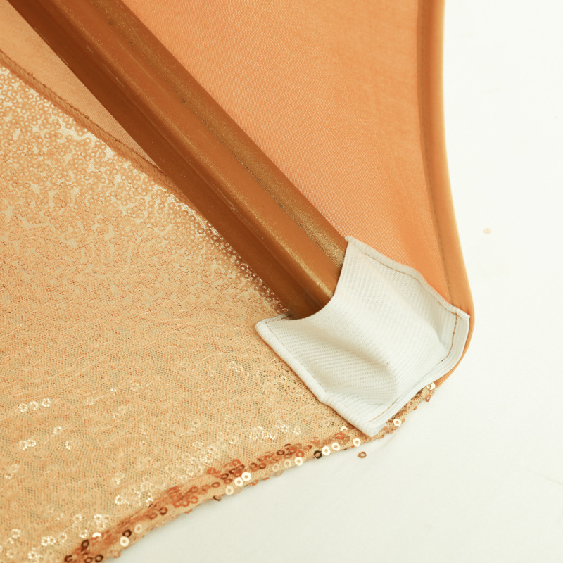 Tooli kate pailettidega tikitud elastne polüester – pulmadekoratsioon hotellidele