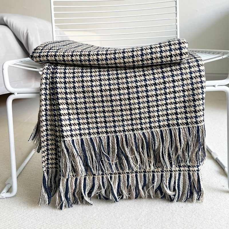 Plava luksuzna deka za hotele i hostele, jednostavan i modern stil (Kod Fs75675995674998; Marka Other; Tip deke: Drugo; Materijal: Drugo; Segment posteljine: Ostale deke i fleece deke)