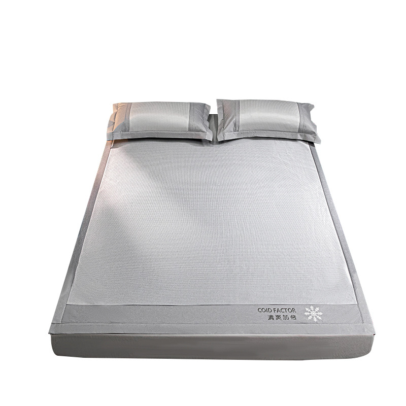 Antibakteriaalne jääsilk mattide komplekt, ema ja lapse klass, kokkupandav, masinaga pestav, tikitud