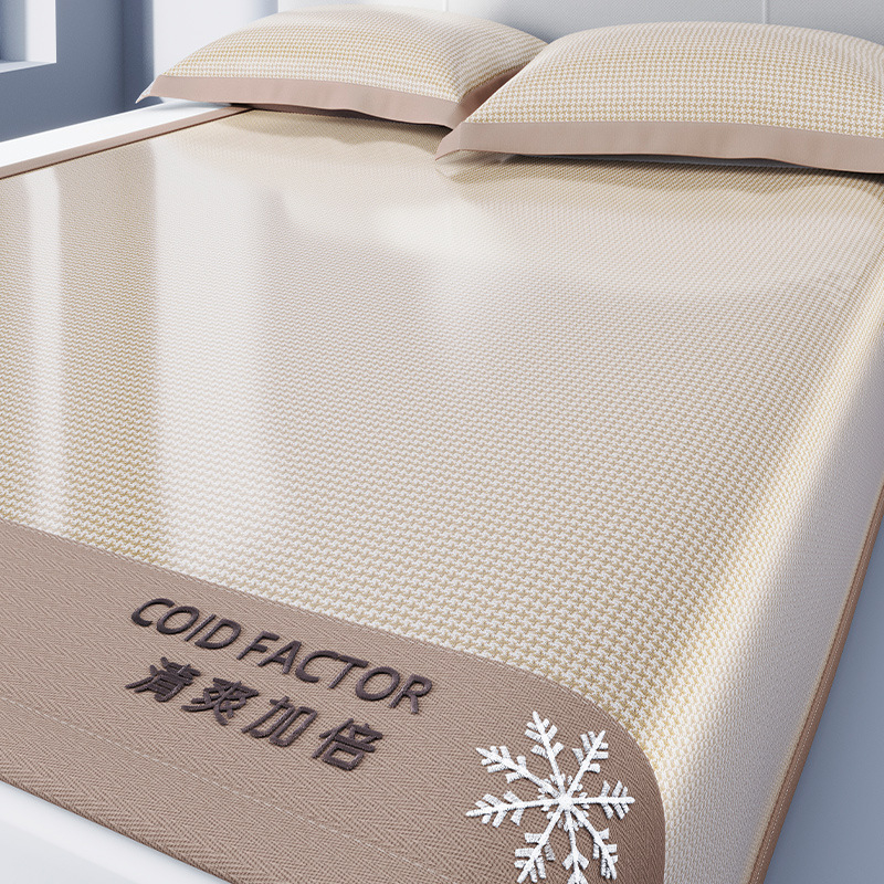 Antibakteriaalne jääsilk mattide komplekt, ema ja lapse klass, kokkupandav, masinaga pestav, tikitud