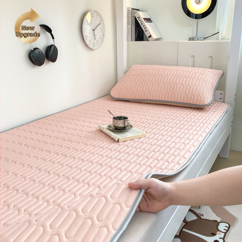 Gultas palags studentu kopmītnēs, dabīgs latekss, lateksa saturs 90% vai vairāk, drukāts audums, universāls stils