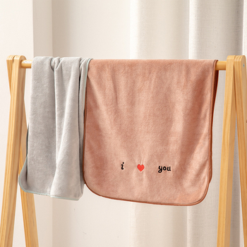 Микрофибърна кърпа за лице с бродирано лого, 130 g/m², полиестерово влакно, бродиране и подгъв