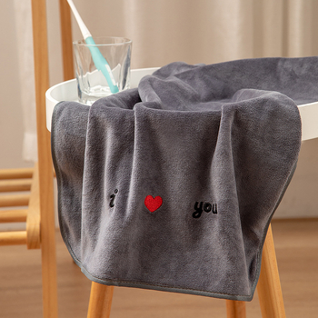 Микрофибърна кърпа за лице с бродирано лого, 130 g/m², полиестерово влакно, бродиране и подгъв