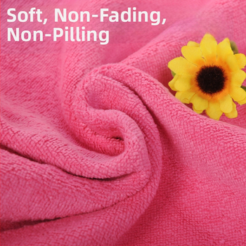 Квадратна микрофибърна кърпа за деца, абсорбираща, с подгъв и велурена обработка (300 g, еднонишкова прежда, 80% полипропиленово влакно)