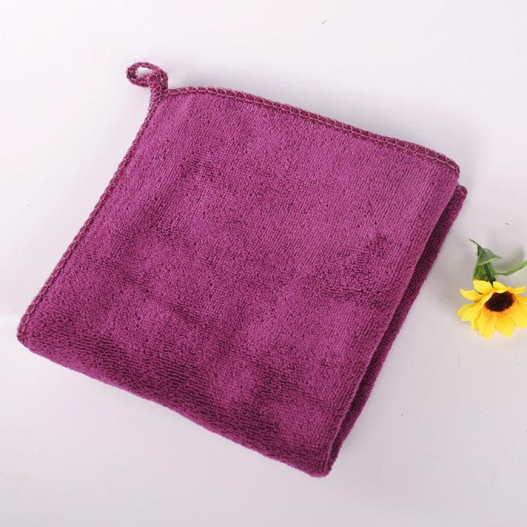 Квадратна микрофибърна кърпа за деца, абсорбираща, с подгъв и велурена обработка (300 g, еднонишкова прежда, 80% полипропиленово влакно)