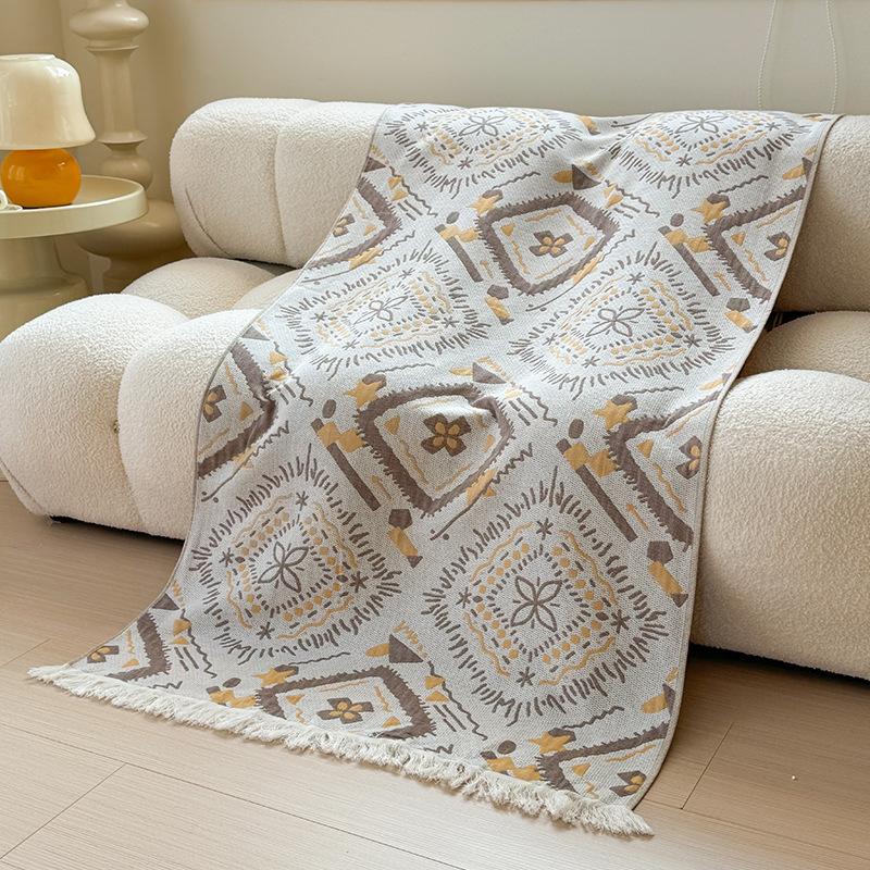 Kupaći ručnik od 100% pamuka s jacquard uzorkom, resice, težina 400–500 g, višenamjensko pokrivalo za rame