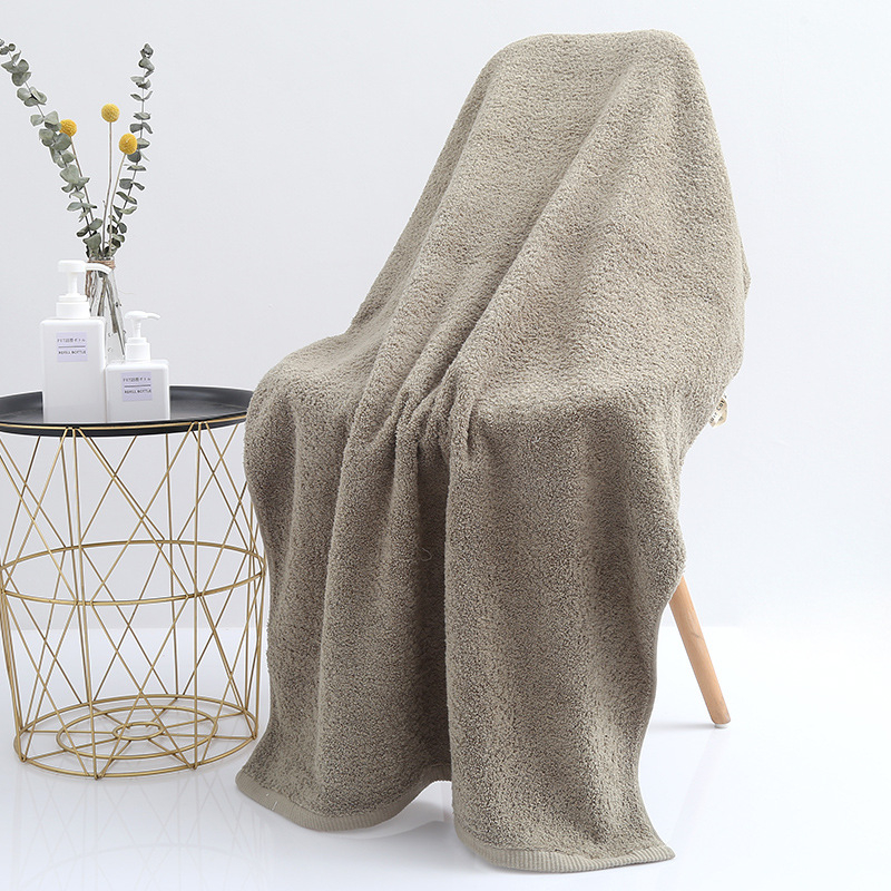 Fürdőlepedő, hosszú szálú pamut, 32s fonal, sima szövés, 120–140 g