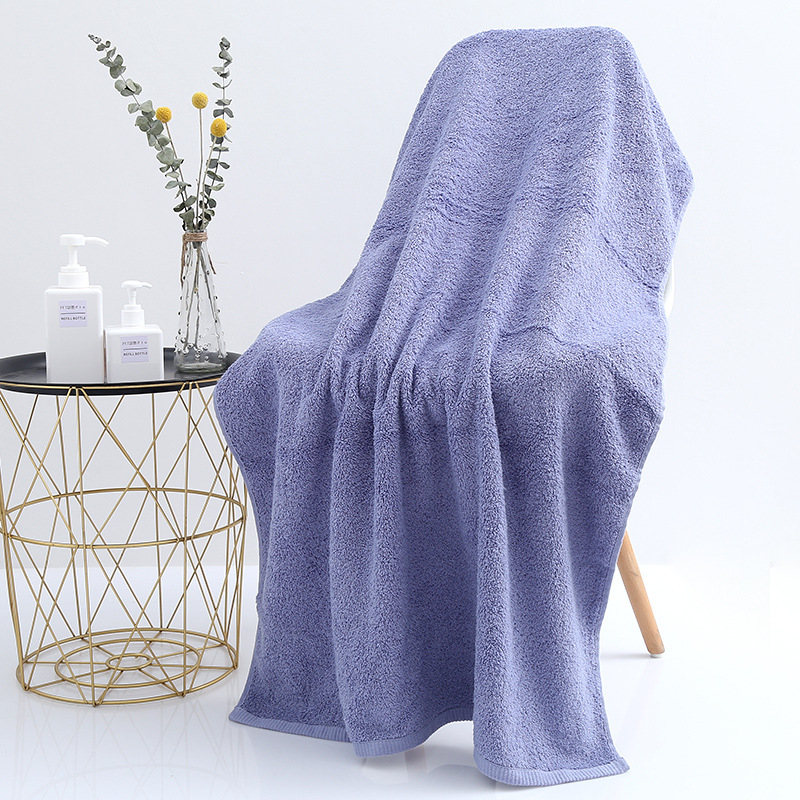 Fürdőlepedő, hosszú szálú pamut, 32s fonal, sima szövés, 120–140 g