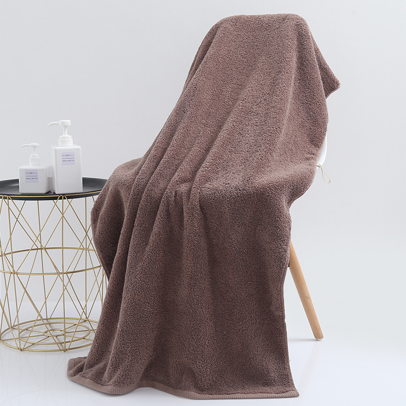 Fürdőlepedő, hosszú szálú pamut, 32s fonal, sima szövés, 120–140 g