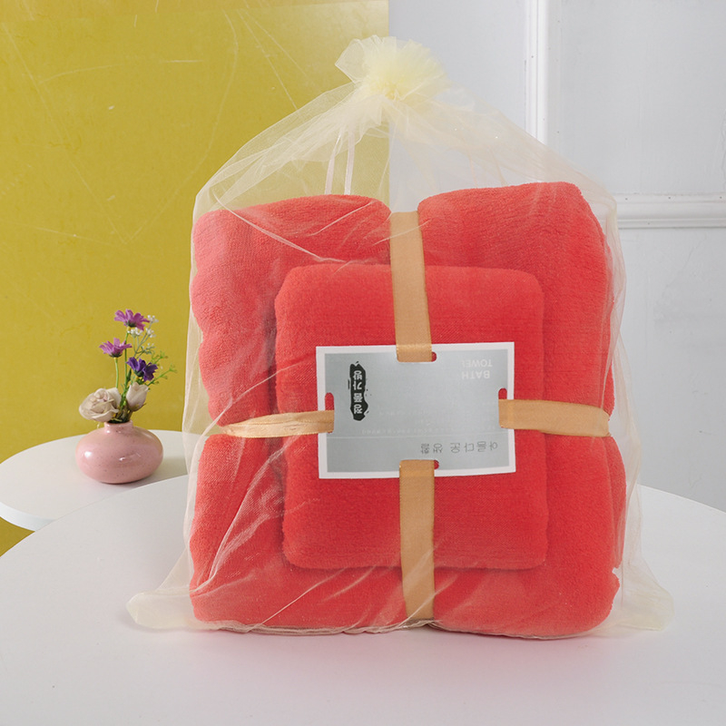 Anya- és gyerek törölközőkészlet korall-flízzel, vastag és puha, nedvszívó, szálmentes, ajándékdobozban (230 g/m², egyszerű szövés, logónyomtatás lehetséges).