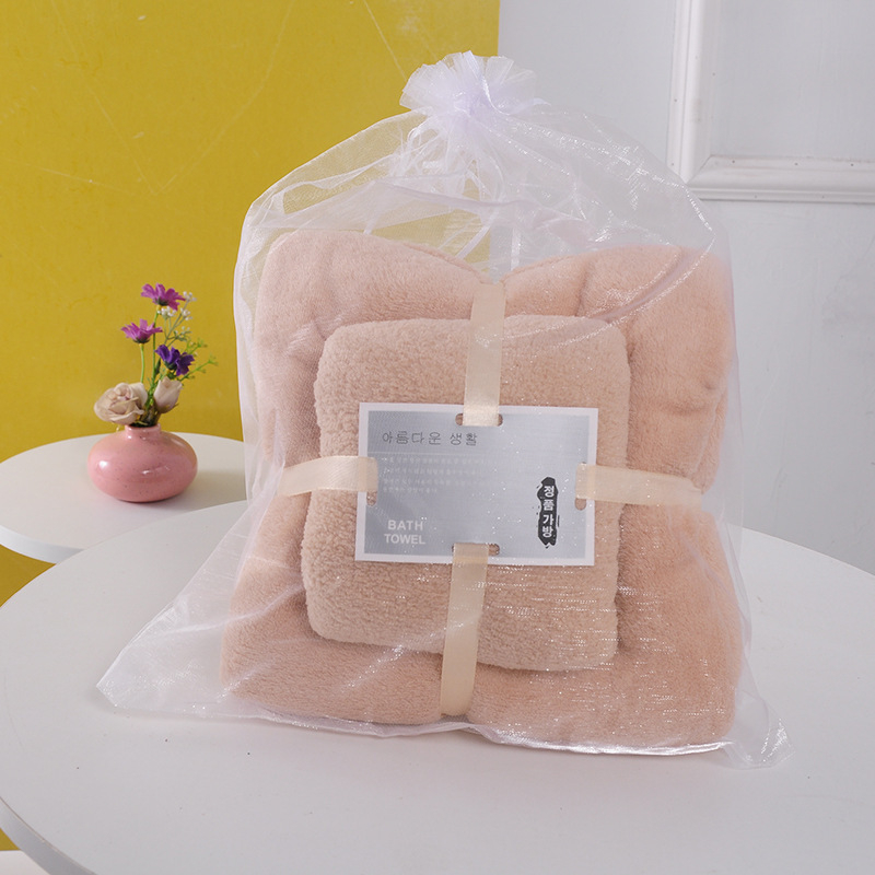 Anya- és gyerek törölközőkészlet korall-flízzel, vastag és puha, nedvszívó, szálmentes, ajándékdobozban (230 g/m², egyszerű szövés, logónyomtatás lehetséges).