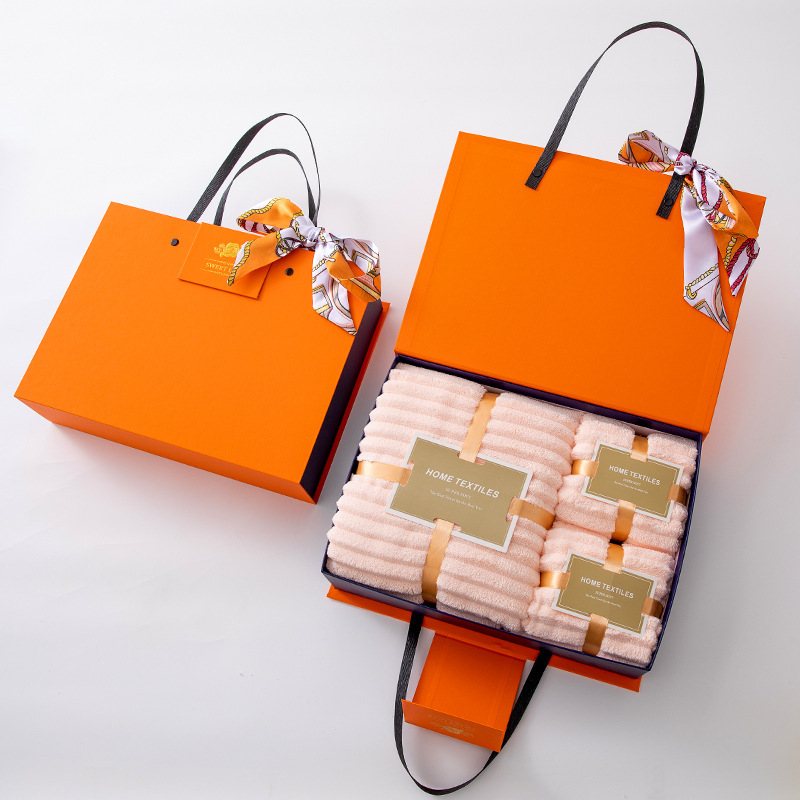 Chenyi Coral Fleece törölközők ajándékdobozban — három darabos készlet, nedvszívó fürdő- és testtörölközők, ajándékdobozos csomagolás, logó nyomtatása elérhető