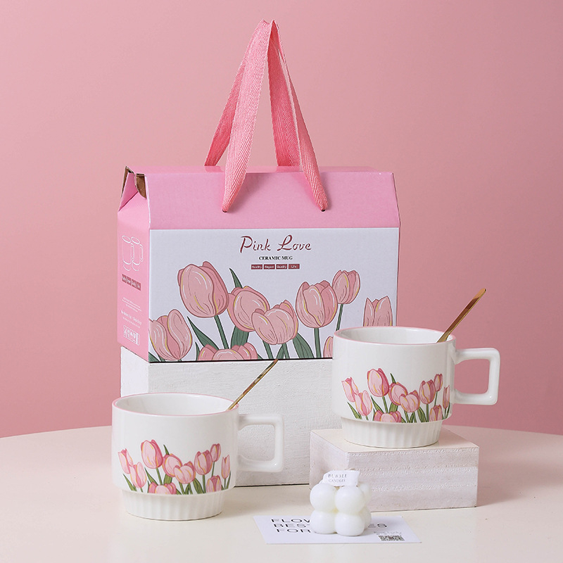 Tulip keraminis puodelis su šaukšteliu – dviejų puodelių rinkinys dovanų dėžutėje su logotipu kaip suvenyras