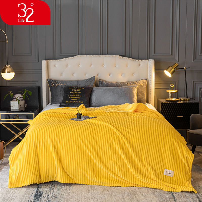 Tejplüss pléd, 5000 g+ súlyú, tavasz-őszi szezonra, modern minimalista stílus, kémiai rostból készült takaró