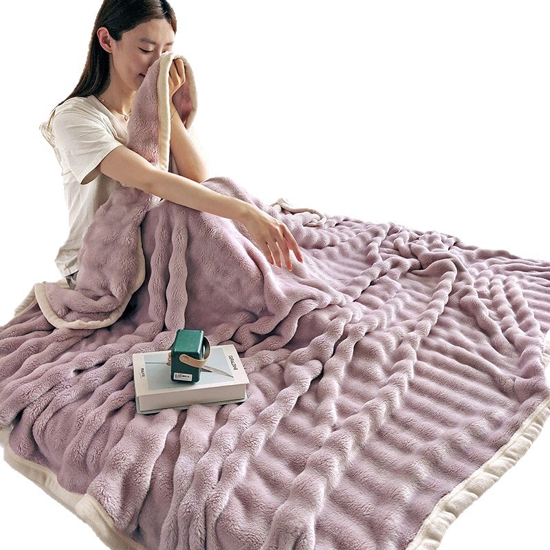 Плюшено зайче одеяло — под 300 г, за всички сезони, модерен минималистичен стил