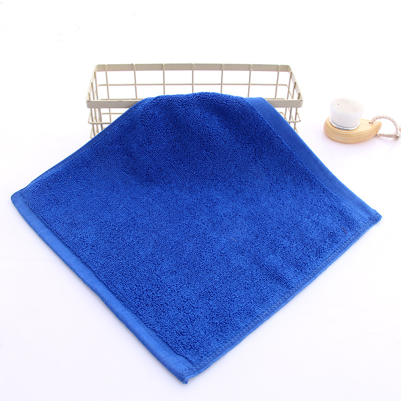 Prosop de bucătărie din bumbac, mic pătrat, 50 g, fir 21s, ply, țesătură simplă (plain weave), absorbție 5–10 s, imprimare logo disponibil