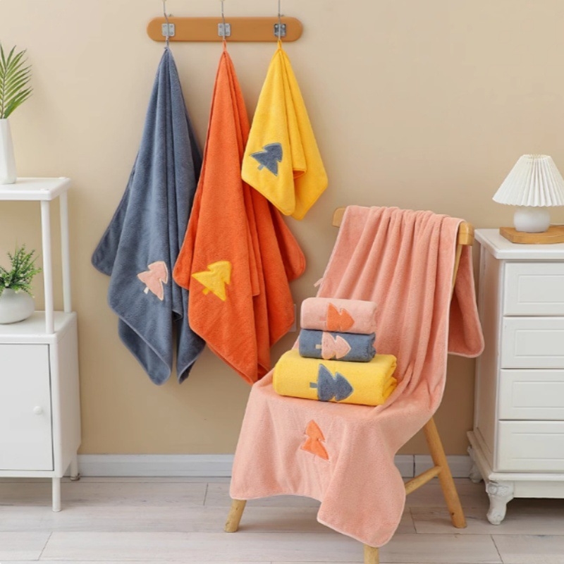 Cleansing Coral Velvet set ručnika: za tijelo i lice, 4 komada, 150D vlakno, prošiveno i obrubljeno, svaki 80–100 g