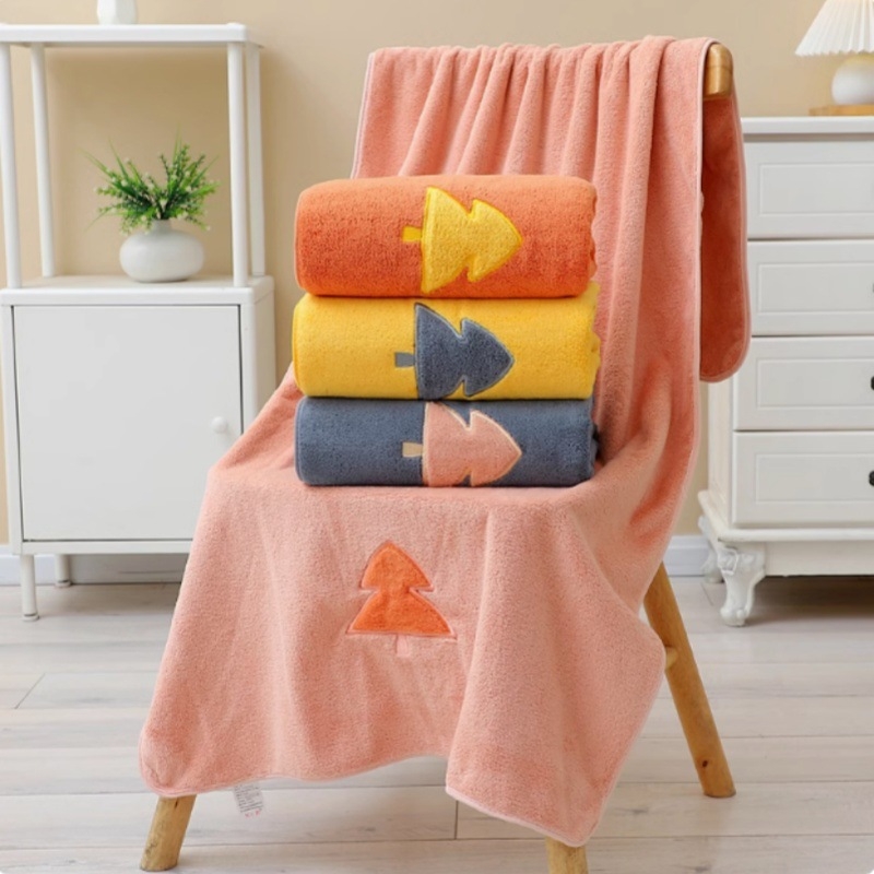 Cleansing Coral Velvet set ručnika: za tijelo i lice, 4 komada, 150D vlakno, prošiveno i obrubljeno, svaki 80–100 g