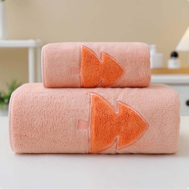 Cleansing Coral Velvet set ručnika: za tijelo i lice, 4 komada, 150D vlakno, prošiveno i obrubljeno, svaki 80–100 g