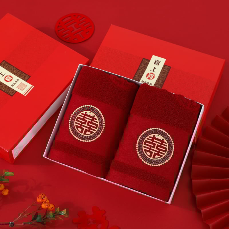 Сватбени кърпи двойка – марка Looking for Snow; Реактивно печатане и боядисване; Прежда: Ply; Процес: бродерия, жакард; Тегло: 100–120 g