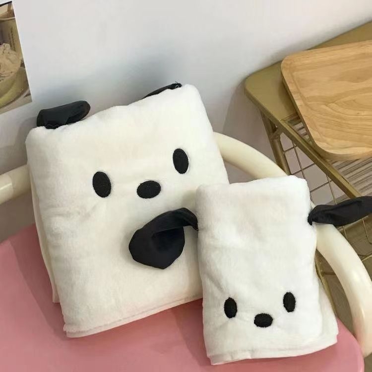 Комплект три кърпи за баня с коралов флис, 450 г и повече, абсорбиращ, включена шапка за сушене на коса