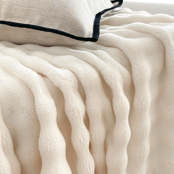 Одеяло Tiffany Show полиестерово Nordic стил, тегло под 300 г