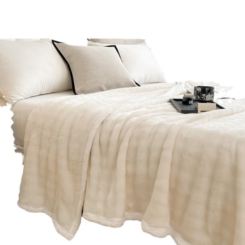 Одеяло Tiffany Show полиестерово Nordic стил, тегло под 300 г